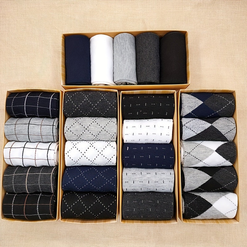 Checked Men's Socks – Classic Pattern, Modern Comfort