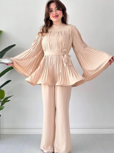 Antonia - Pleated flared top and pants