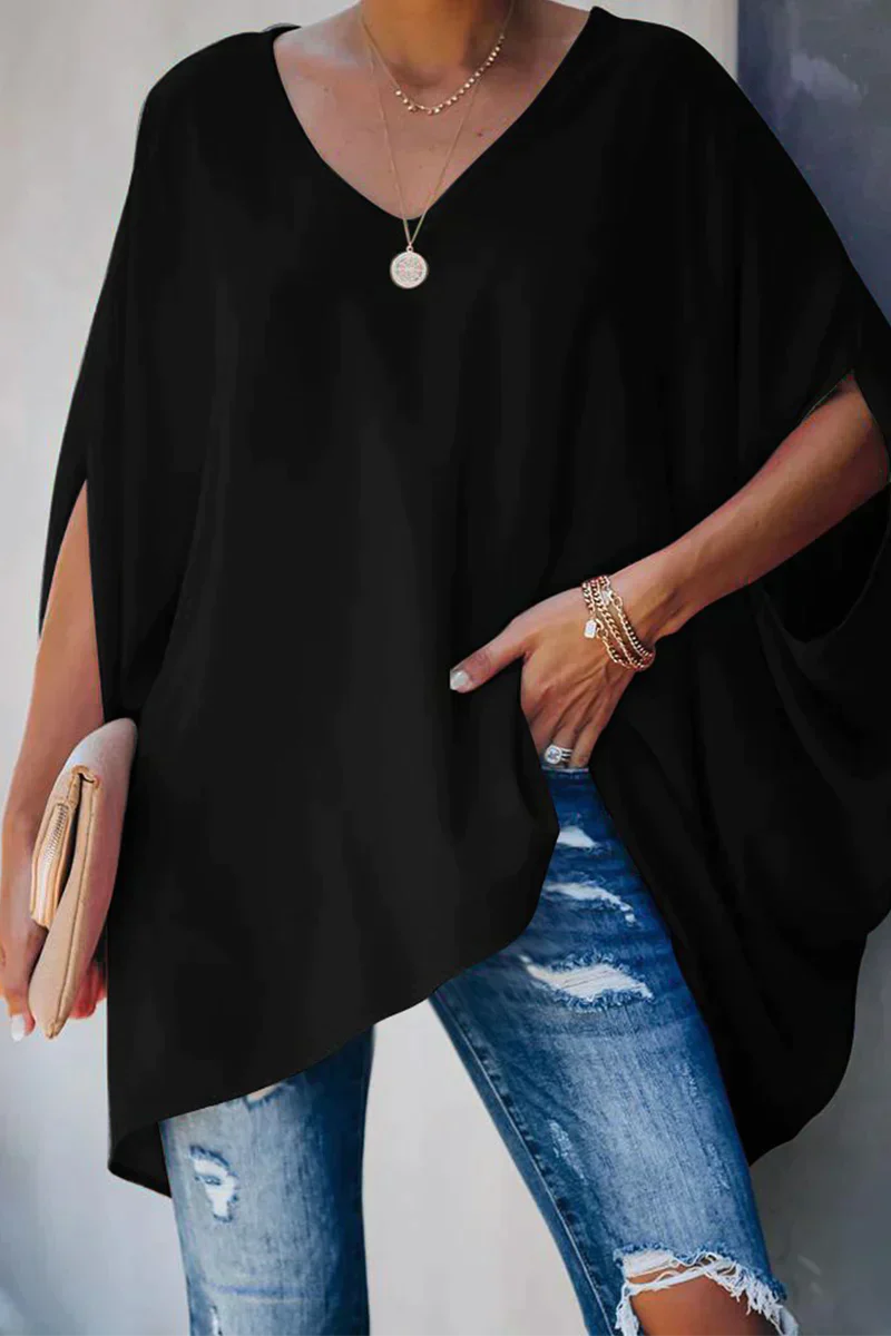 Elegant loosely cut blouse for spring/summer