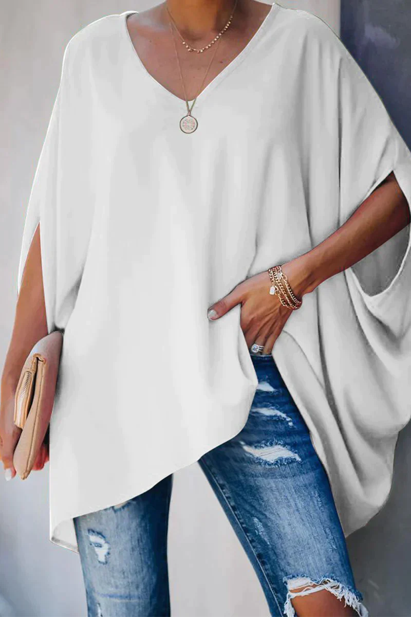Elegant loosely cut blouse for spring/summer