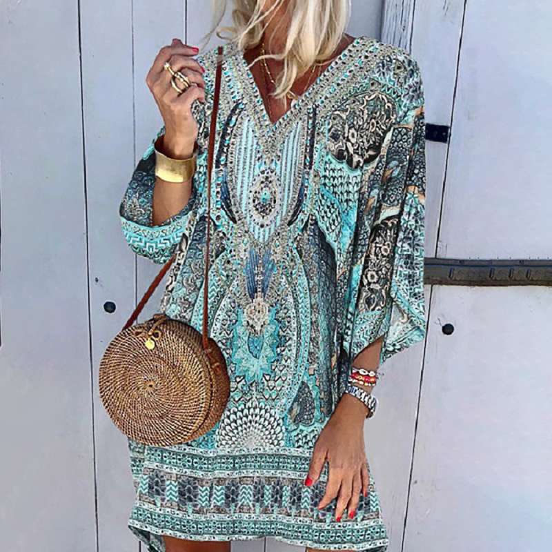 Boho Strandkleid with Ethno Pattern – Airy Summer Dress with Loose Fit
