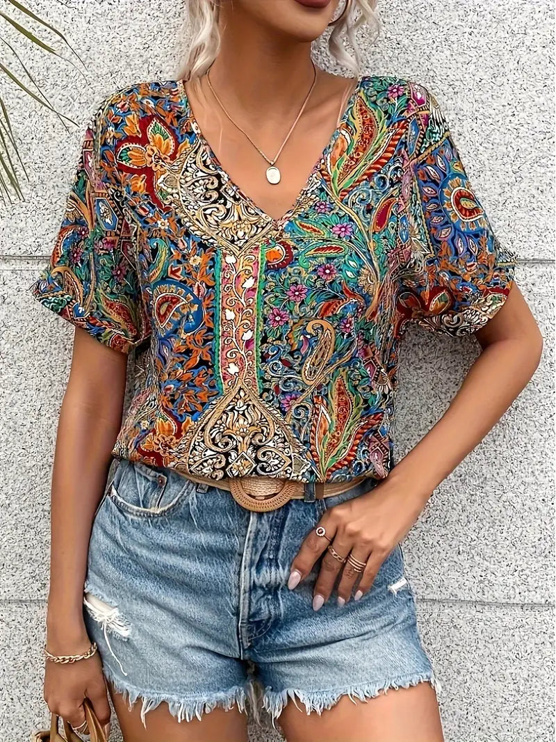 Elizabeth – Elegant blouse with paisley print and V-neck