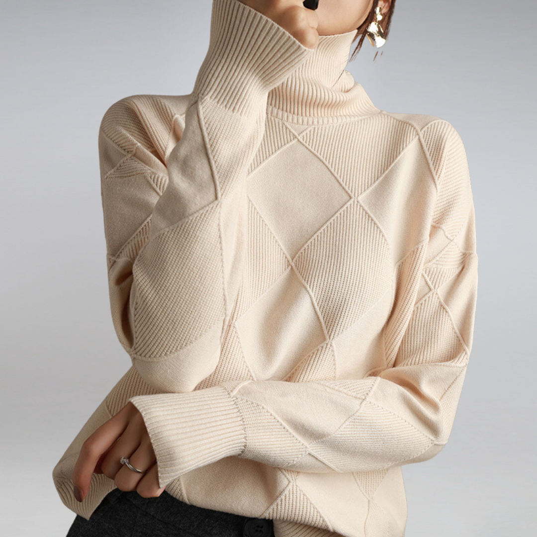 Valentina | Stylish turtleneck