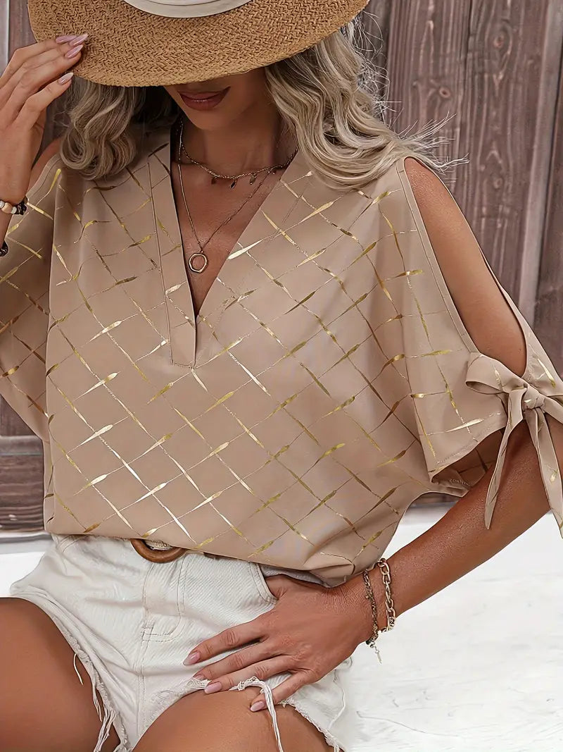 Delilah - Casual short sleeve blouse