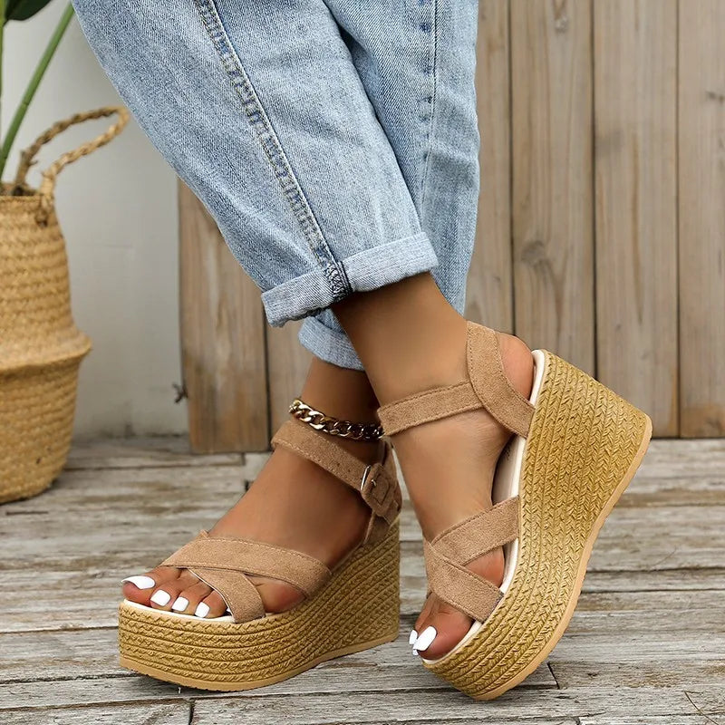Georgia - Fashionable wedge sandals