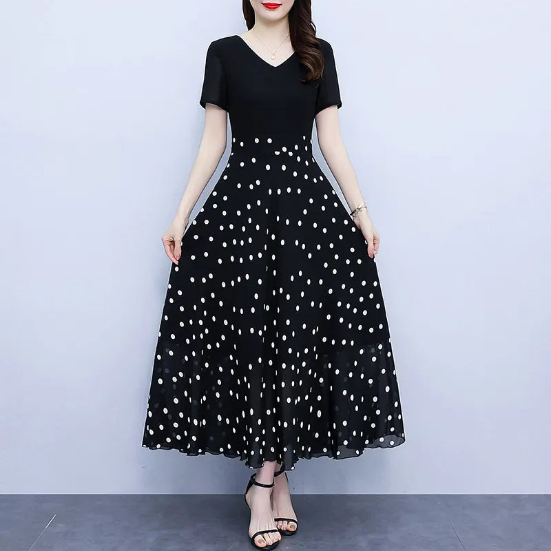 Luna – dress with floral print and round neckline