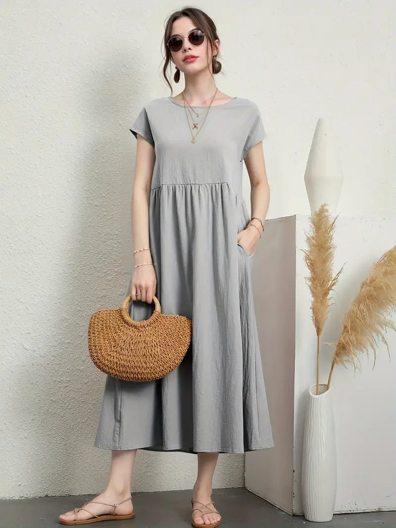 Lily – casual short-sleeve summer dress with round neckline and waist