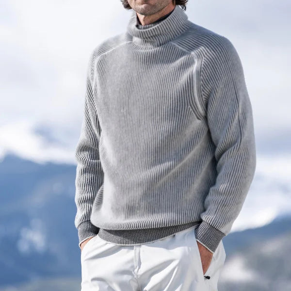 Oliver - Elegant turtleneck sweater