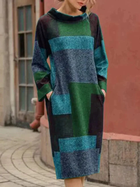 Pearl - Wide, mid-length dress with a vintage look