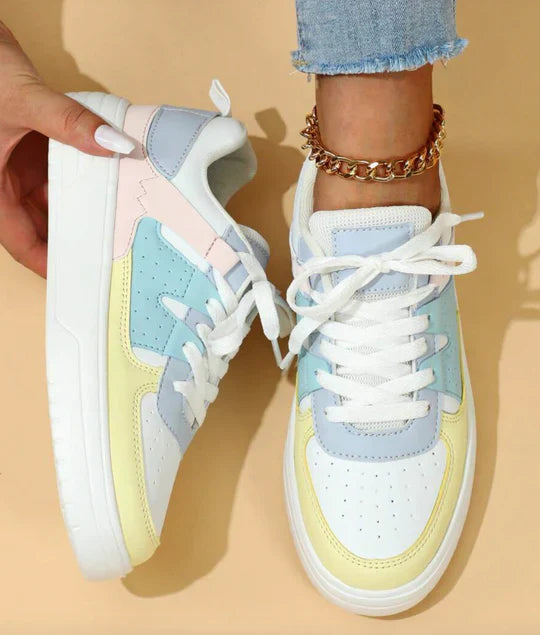 Women’s Sneakers Sporty Comfort with Everyday Elegance
