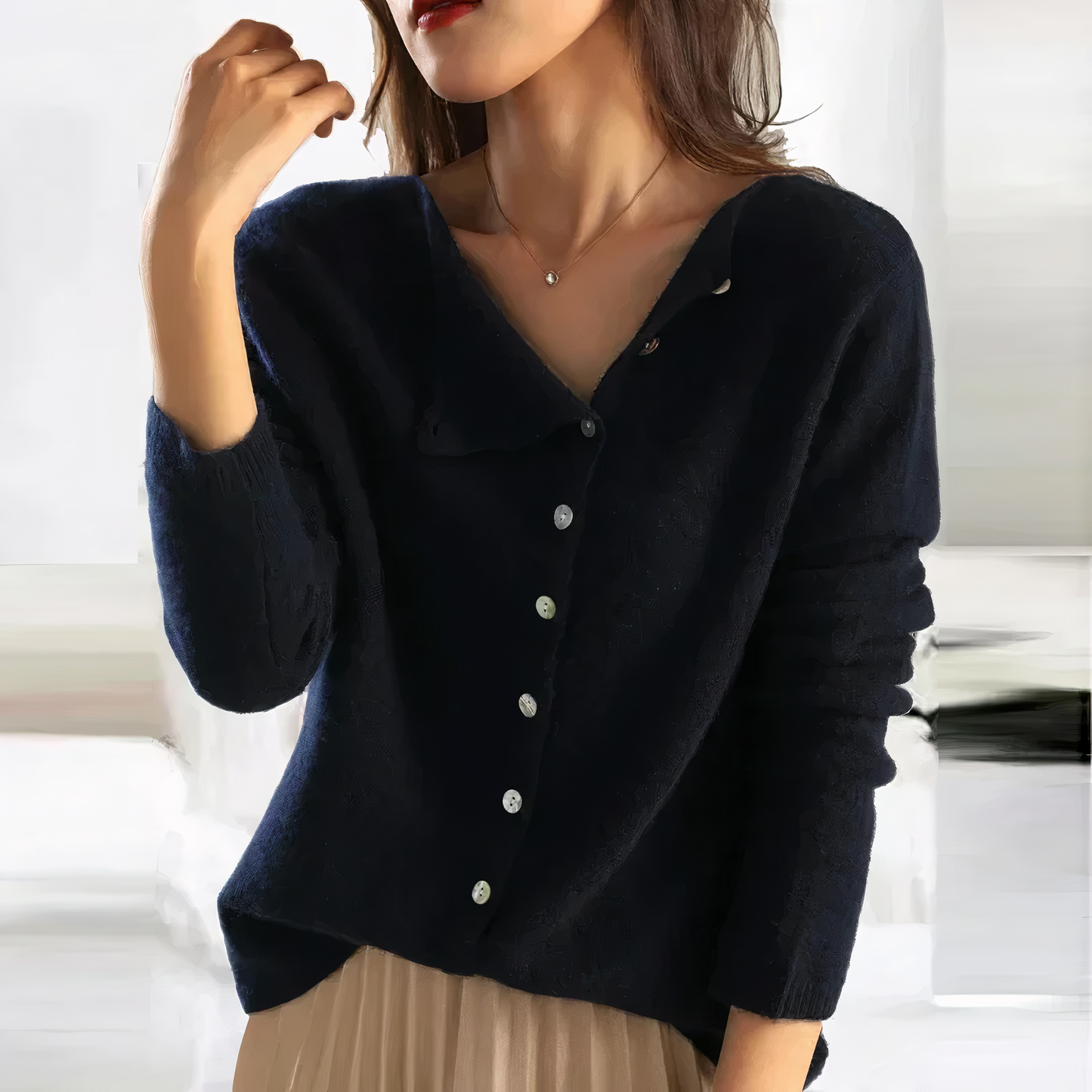 Elegant cardigan with button closure - Arleth