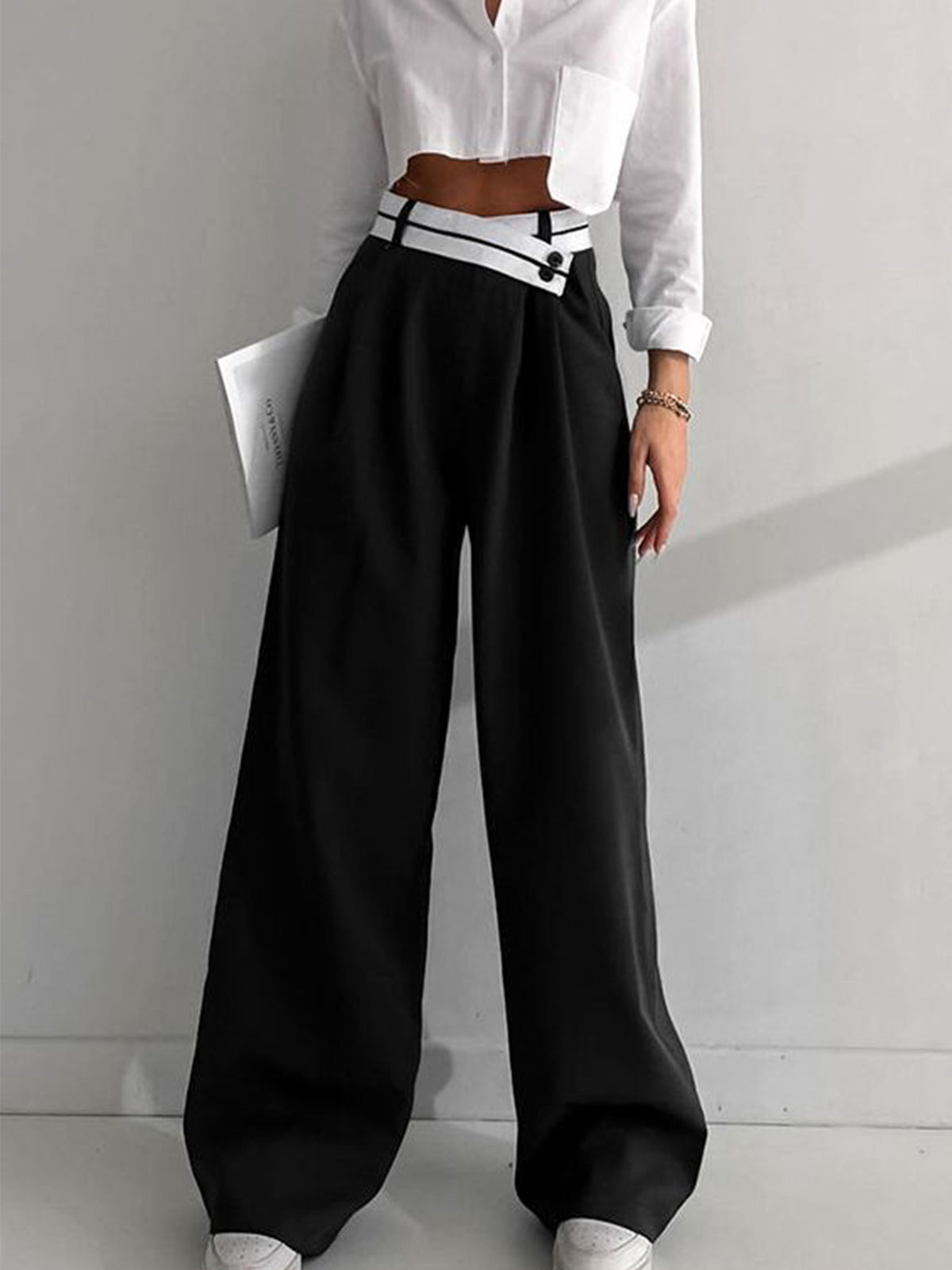 Lotte | Stylish women's trousers with timeless class and comfort