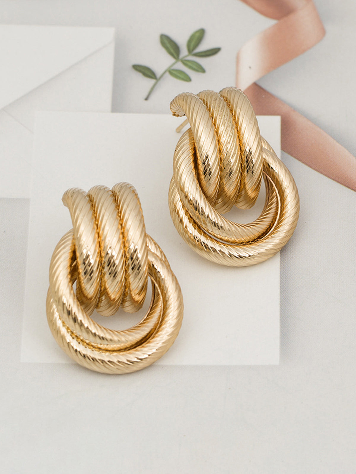 Kyrell | Textured Twisted Studs