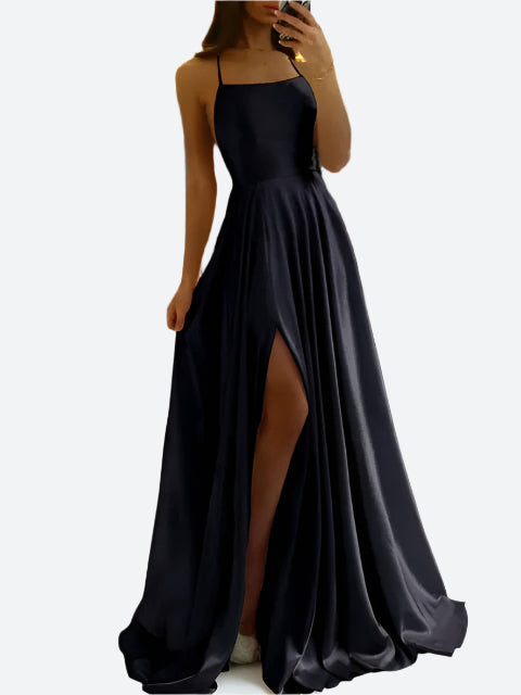 Women's Elegant Backless Maxidress – Flowing Evening Dress with Lacing Details