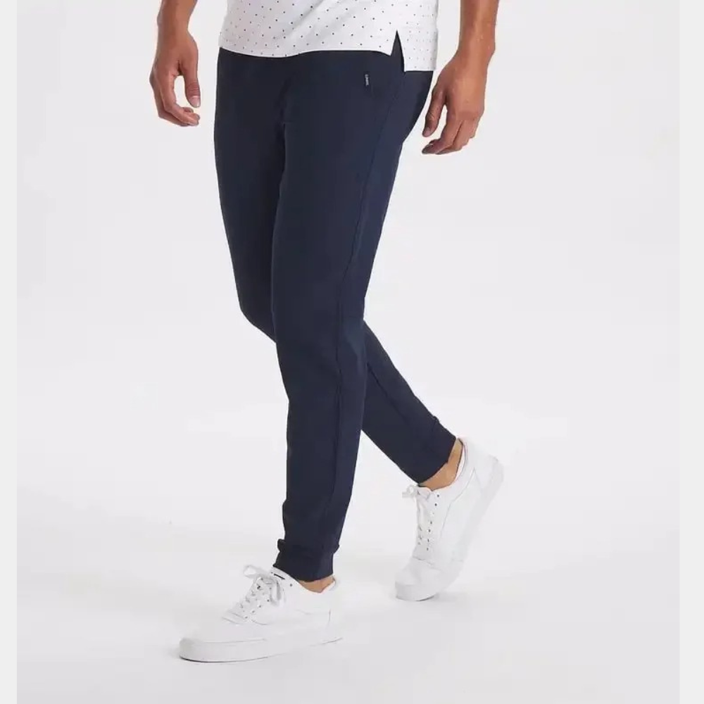 Stretchy men's trousers