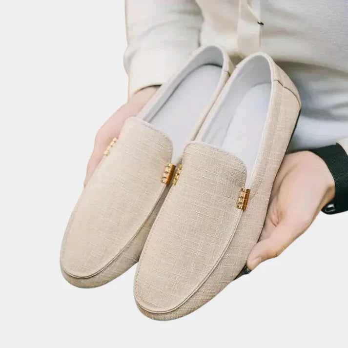 Casual men's slippers