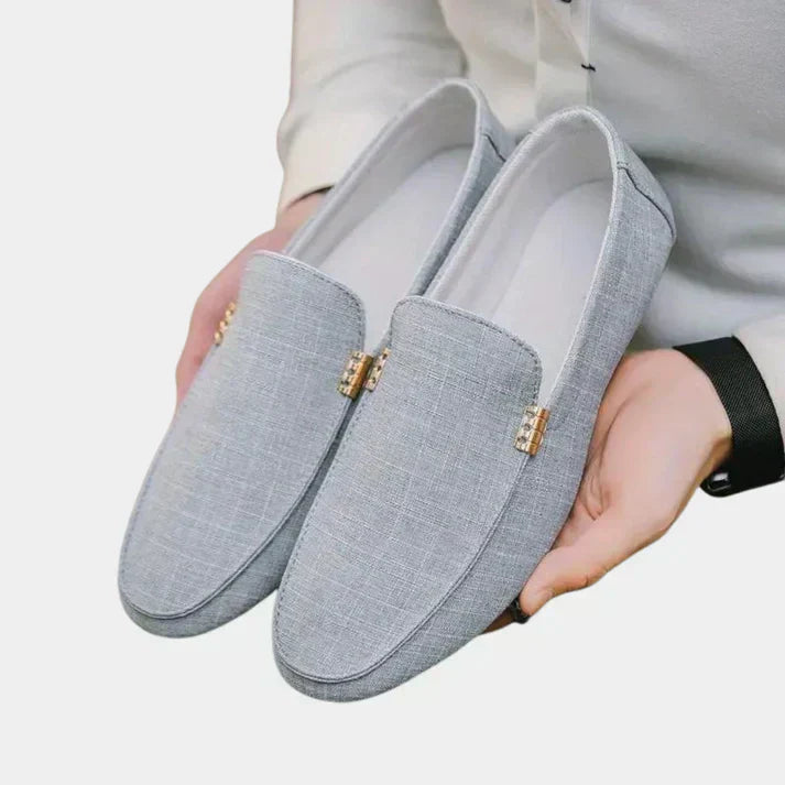 Casual men's slippers