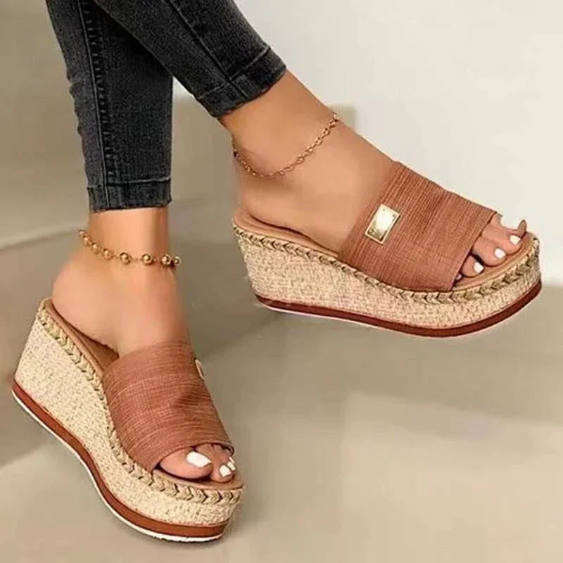 Elsie - The rattan sandal