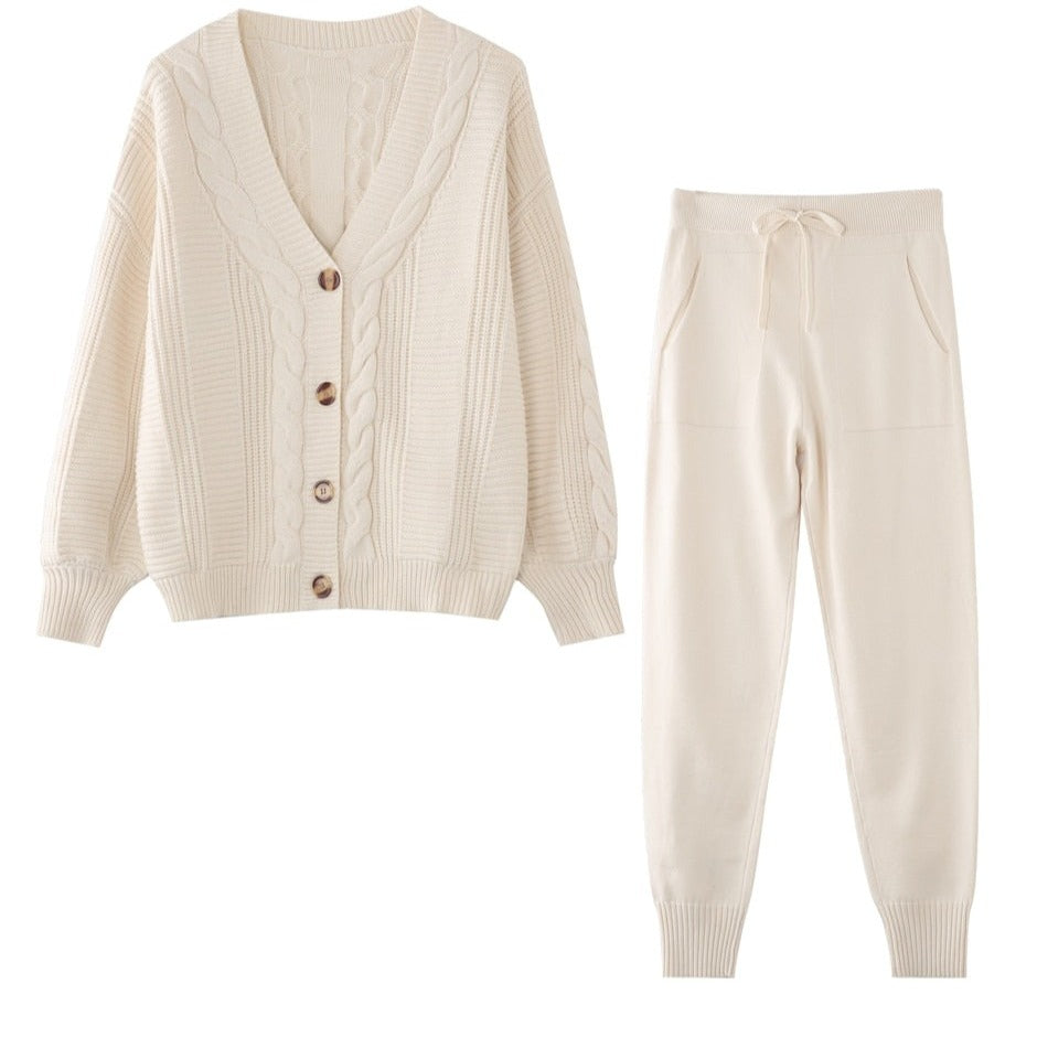 Nora Winter Ensemble | Elegant 2-Piece Set with Cardigan and Comfortable Pants