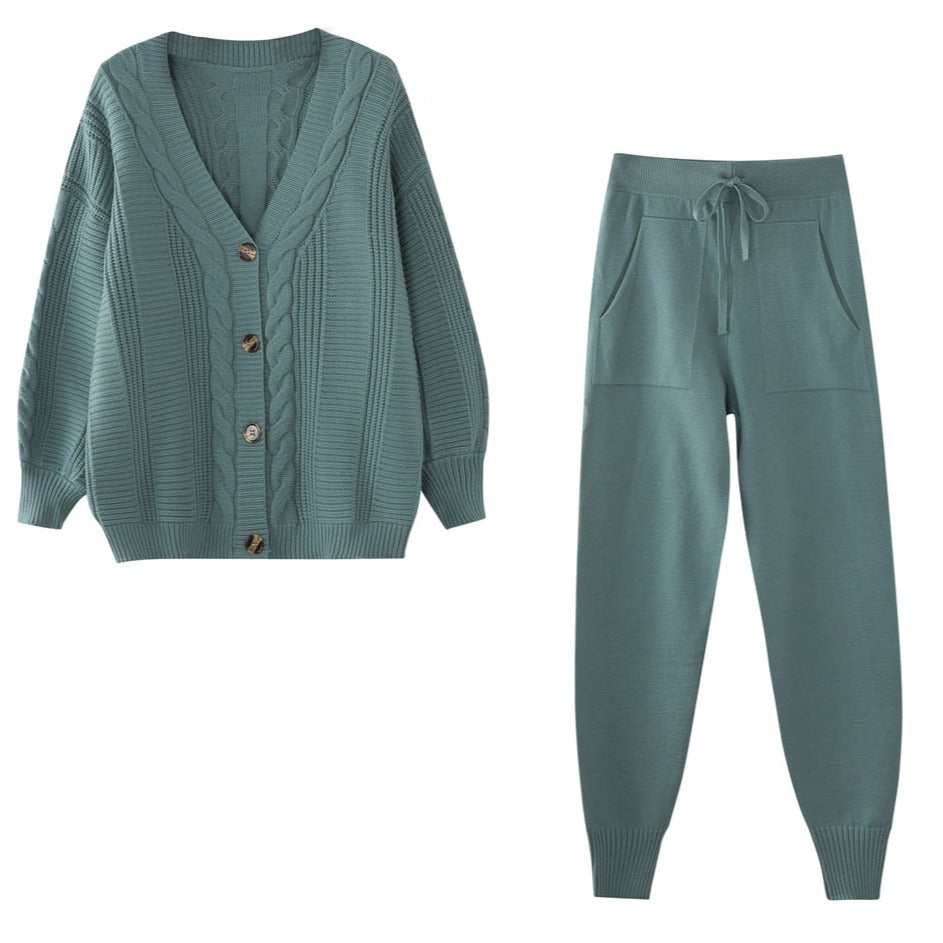 Nora Winter Ensemble | Elegant 2-Piece Set with Cardigan and Comfortable Pants