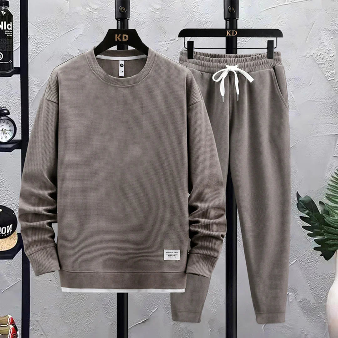 Relaxed Sporty Tracksuit for Men