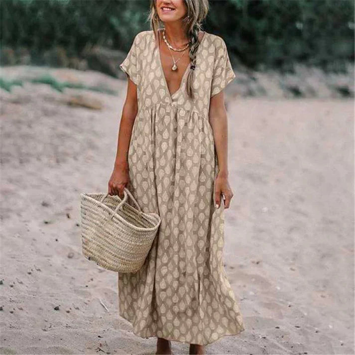 Boho Maxi Dress with V-Neck – Flowy Summer Dress with Print and Short Sleeves