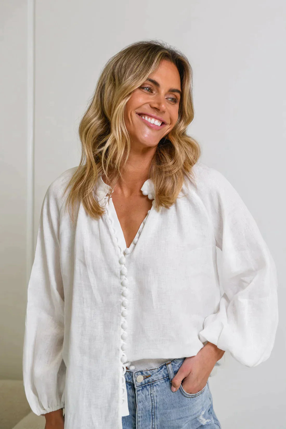 Kate - White shirt