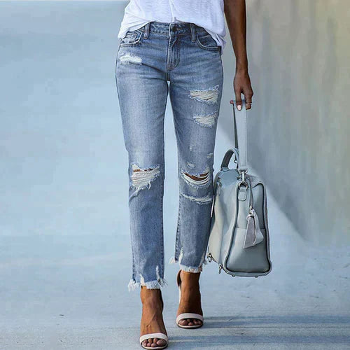 Brynn - Casual ripped jeans