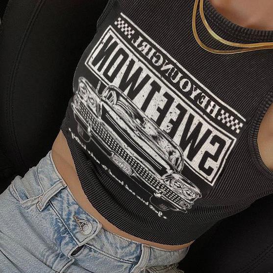 Trendy Women's Crop Top with Car Print and Round Neck – Maila