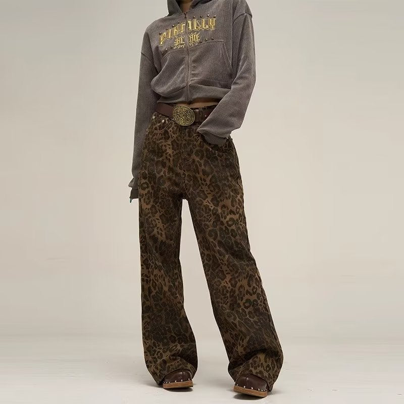 Amina - Stylish denim jeans with leopard print