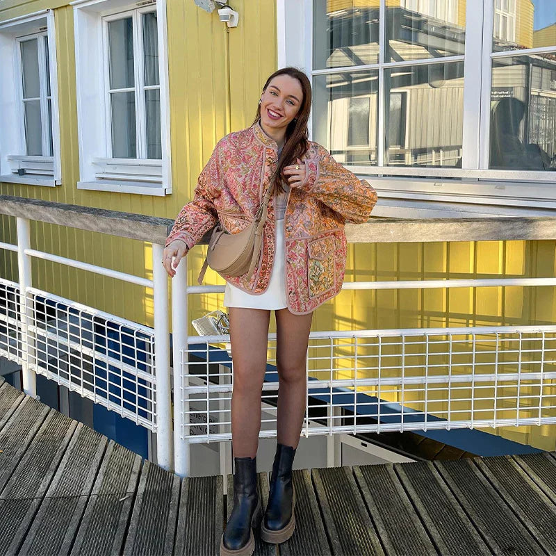 Darla - Fashionable, elegant jacket with print
