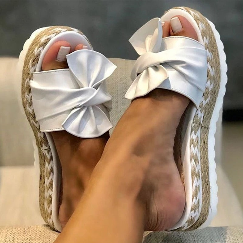 Clossi - Sandals with bow