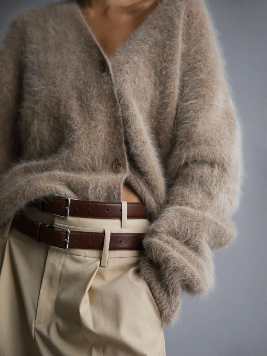 Chic cashmere cardigan Cozy Couture