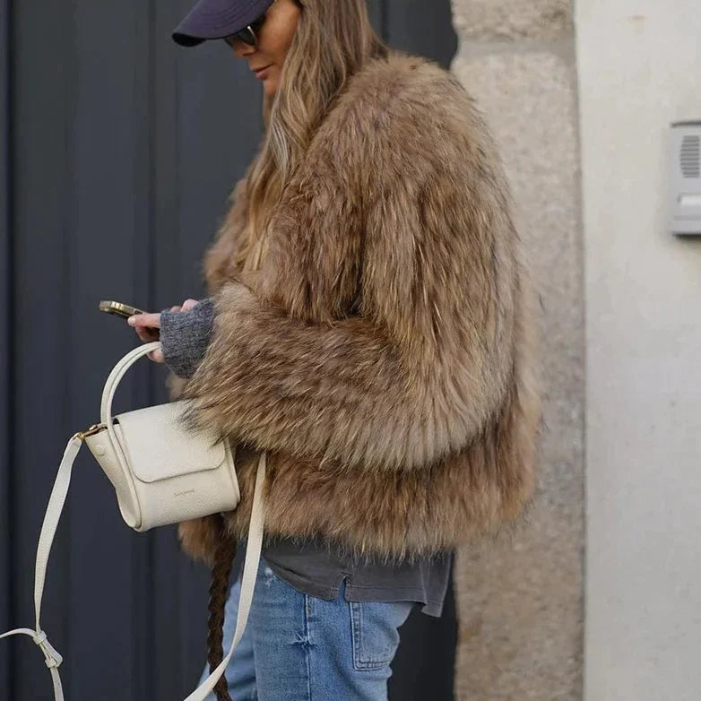 Florence - Women's fashion coat in plush imitation fur