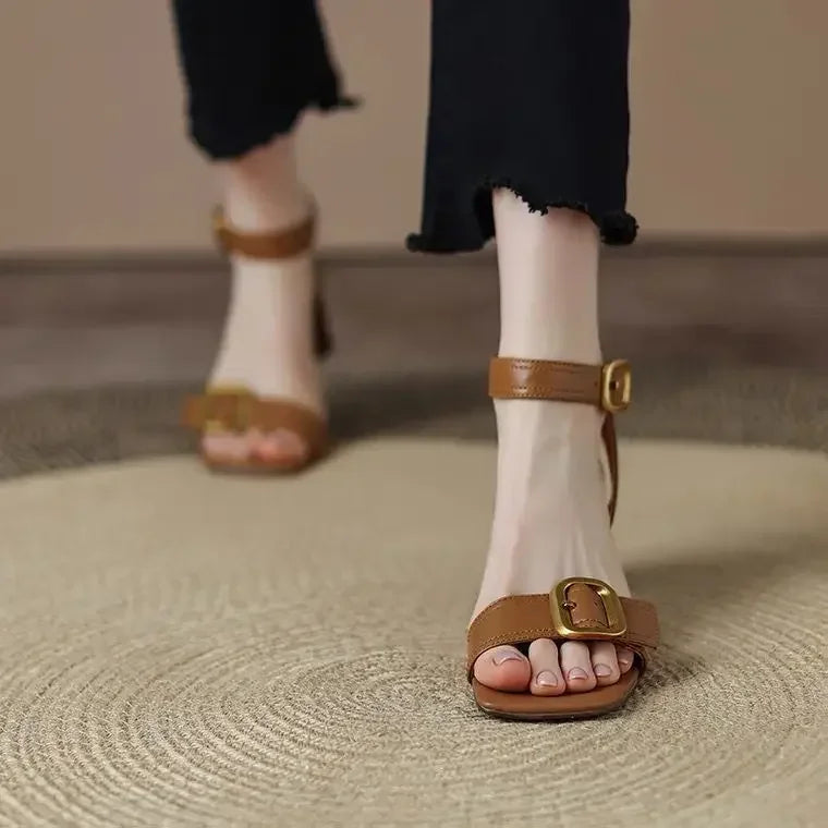 PALOMA | BUCKLE STRAP BLOCK SANDALS