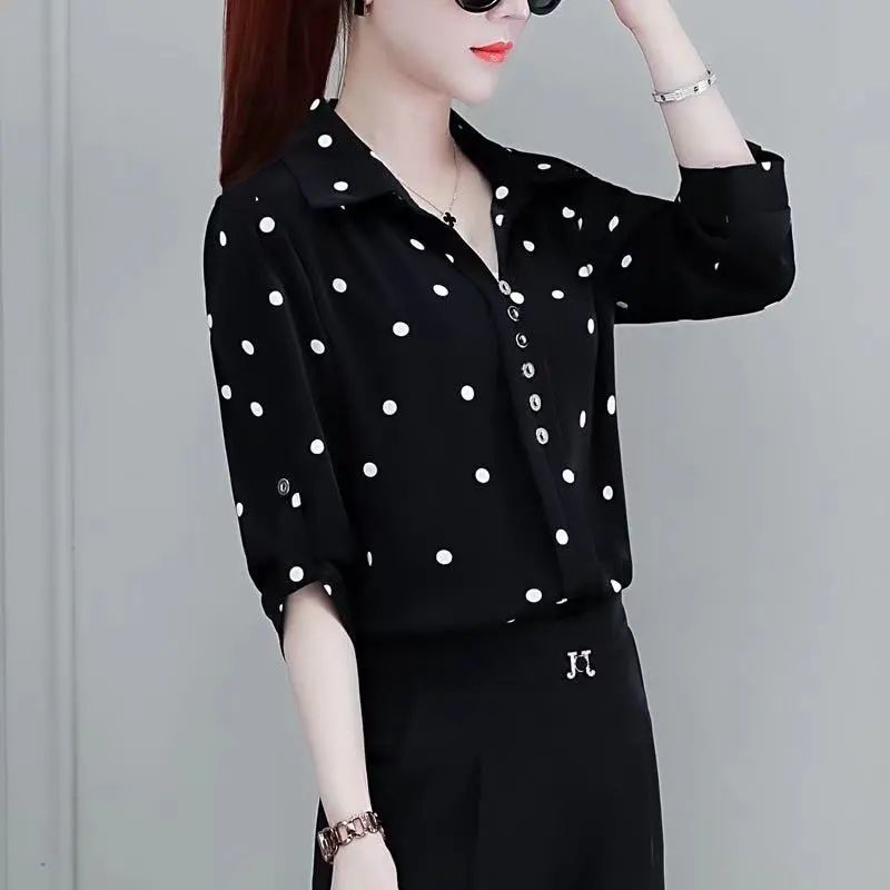 Stylish Women's Chiffon Blouse with Buttons & Turn-down Collar – Fenya