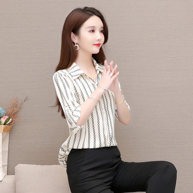 Stylish Women's Chiffon Blouse with Buttons & Turn-down Collar – Fenya