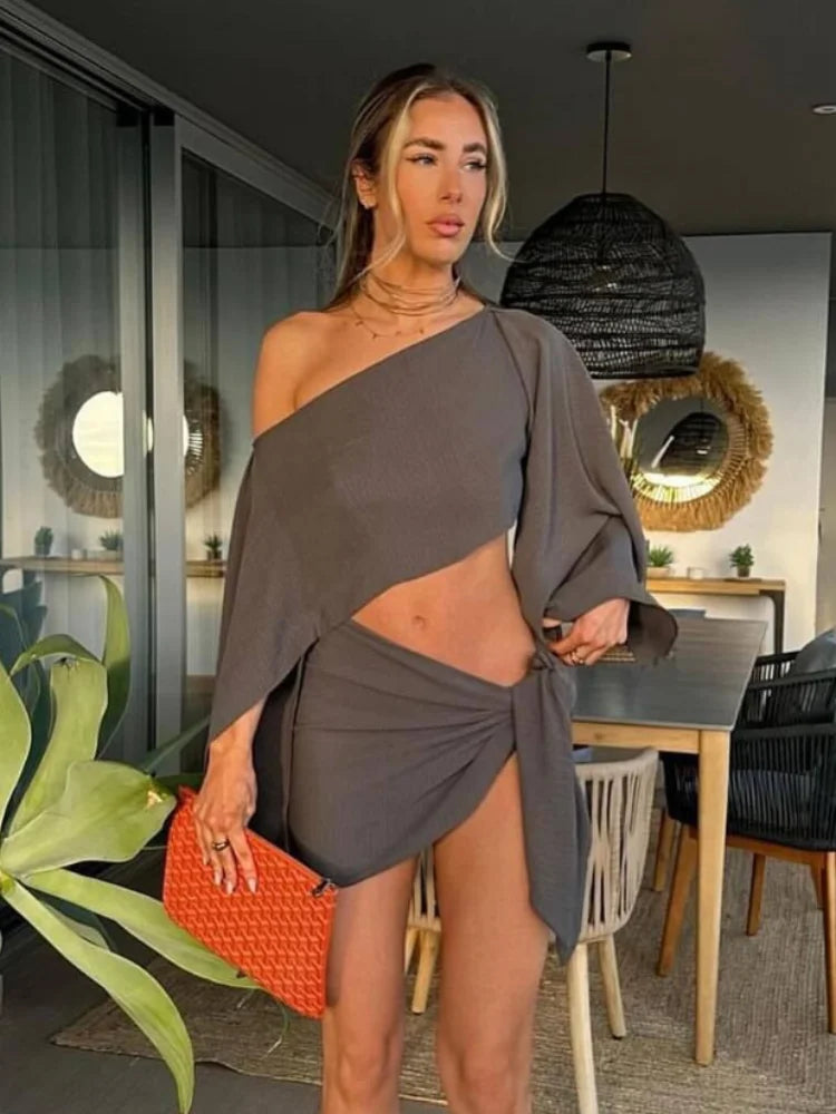 Women's Summer Outfit – Elara