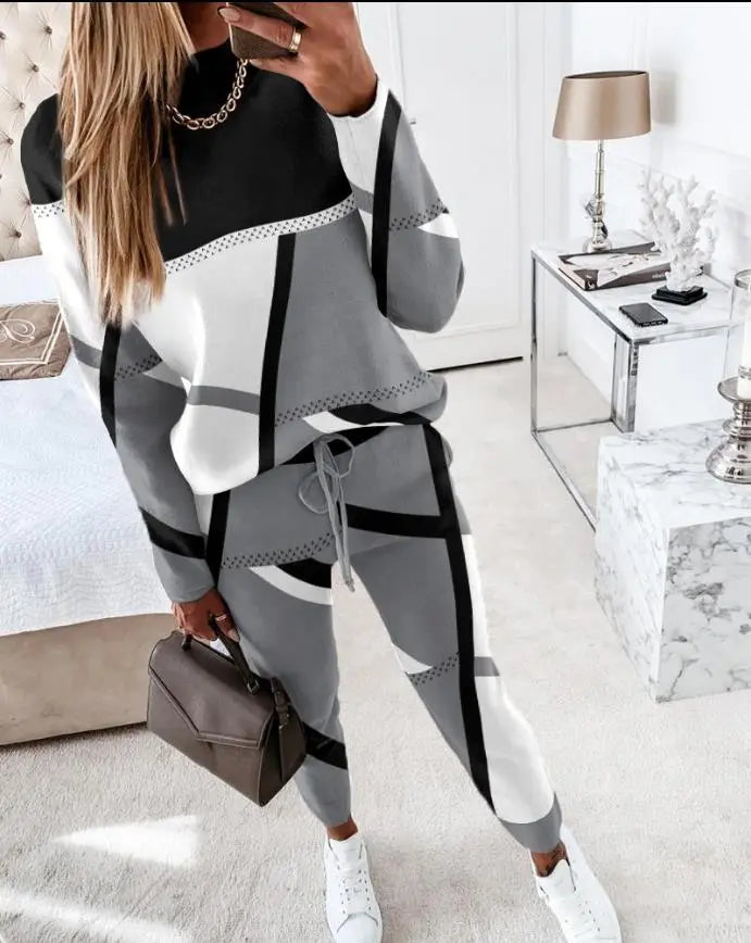 Camilla - women's tracksuit