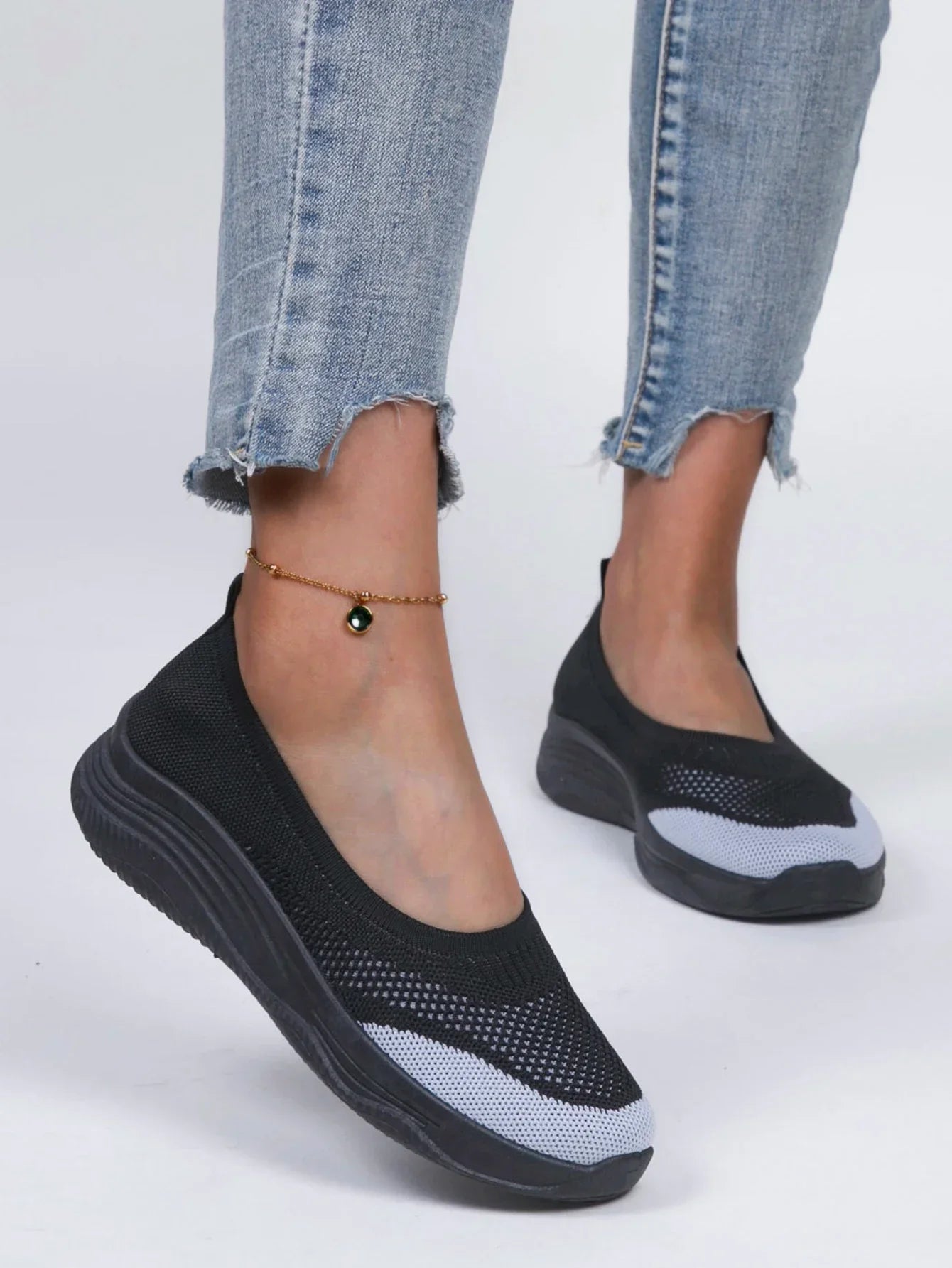 Agatha - Orthopedic sports shoes for women