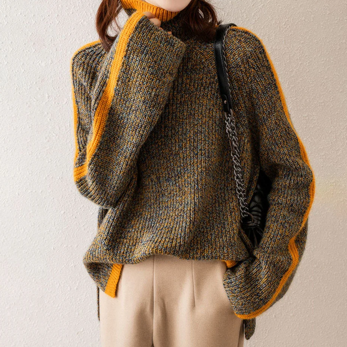 DIANA | ELEGANT KNITTED TURTLENECK