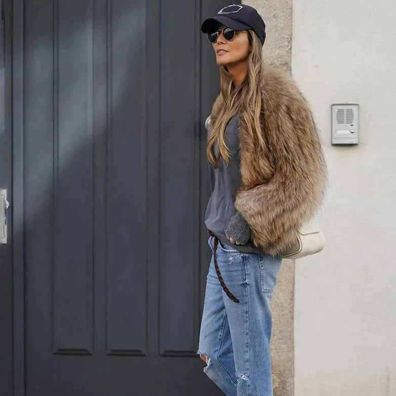 Florence - Women's fashion coat in plush imitation fur