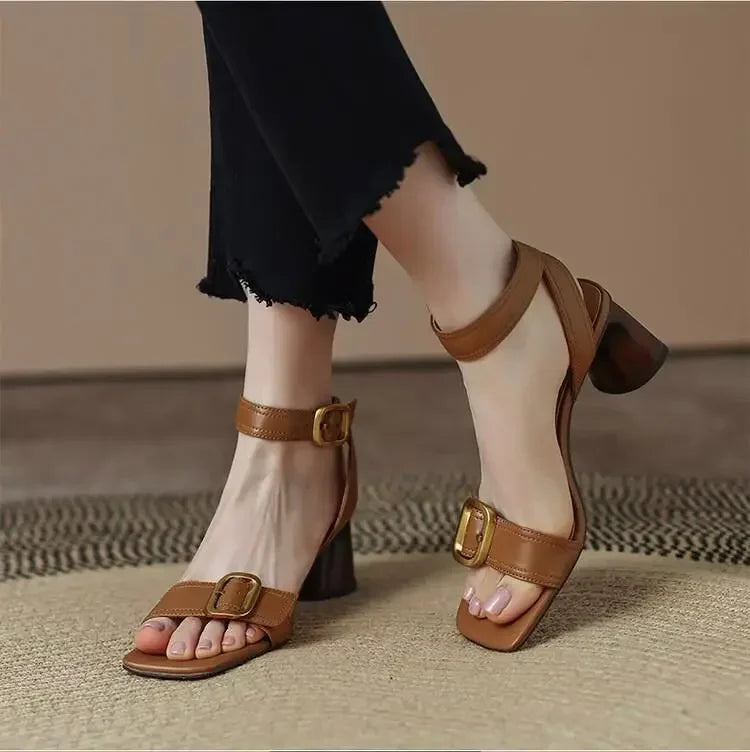 PALOMA | BUCKLE STRAP BLOCK SANDALS