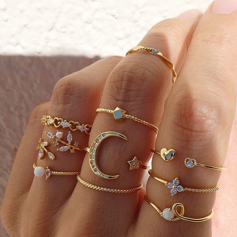 BRINNA | STACKABLE MOON & STARS RING SET