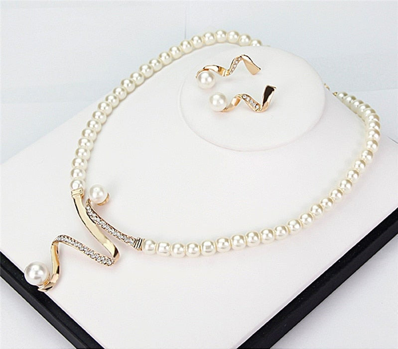VEXINA | PEARL ACCENT JEWELRY SET
