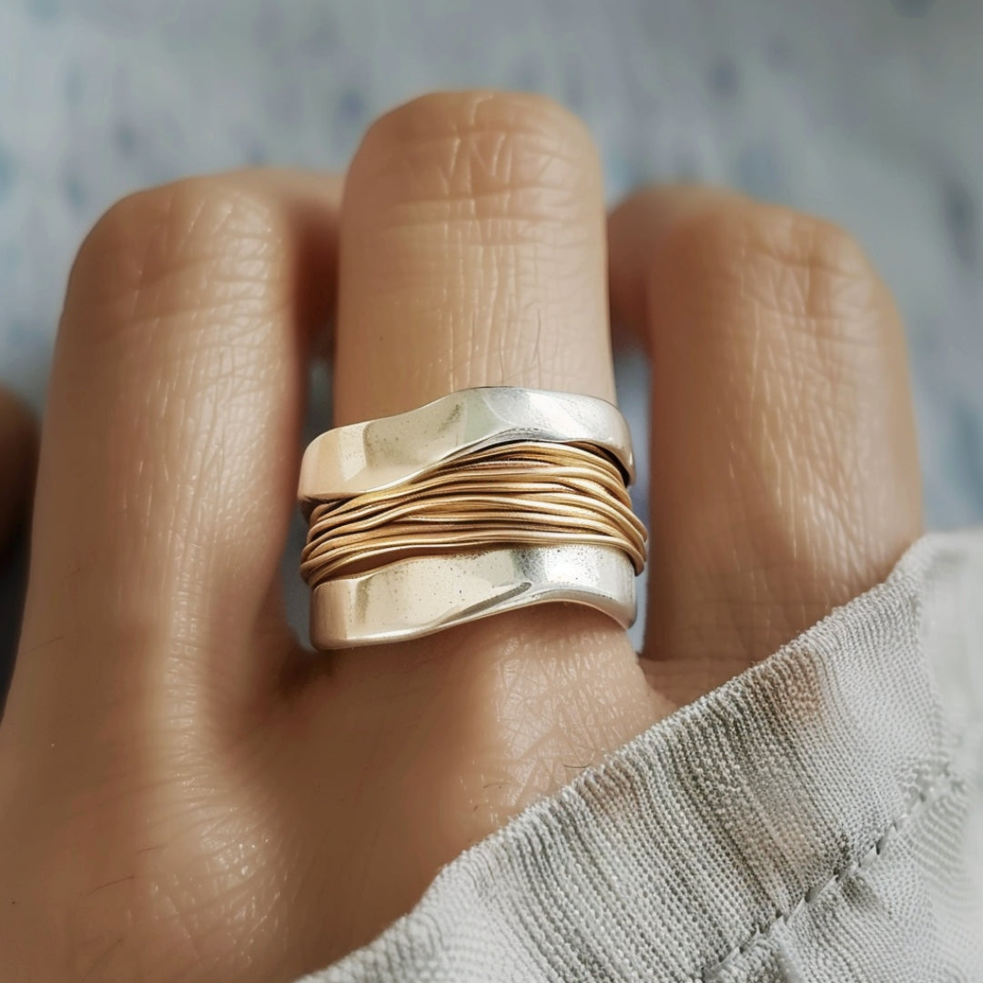 MAELISE | WAVY MIXED METAL RING