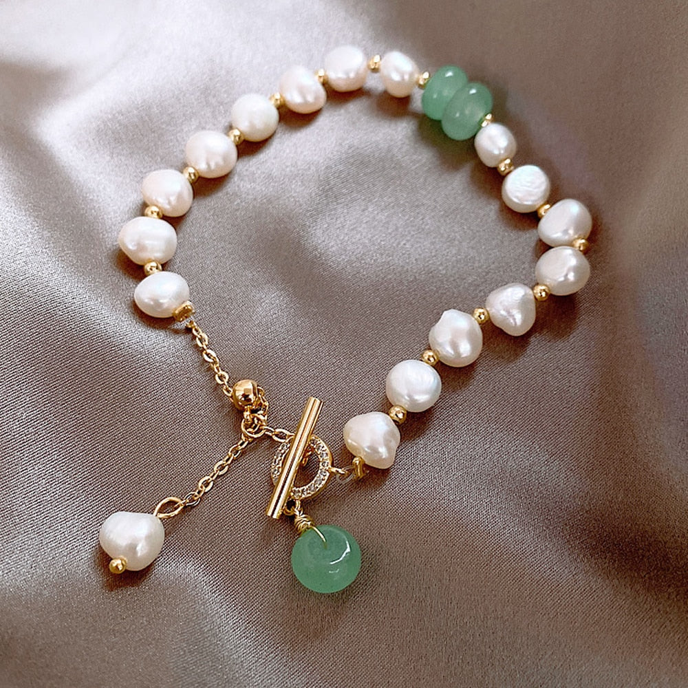 KIRALYN | FRESHWATER PEARL CHARM BRACELET