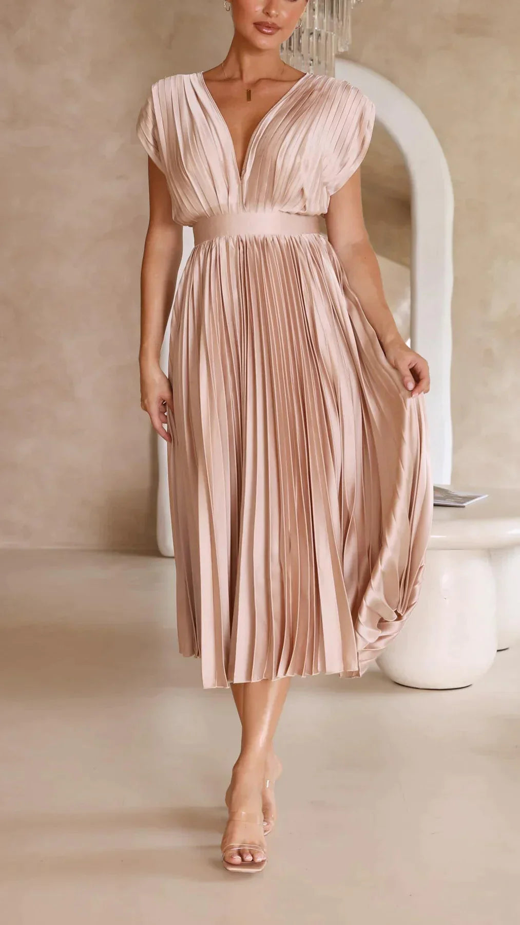 Alexandra - Elegant sexy pleated dress