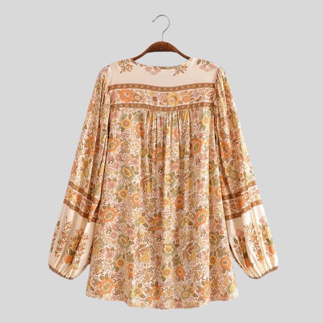Pawani | Bohemian Blouse With Tassel Details - Relaxed & Stylish