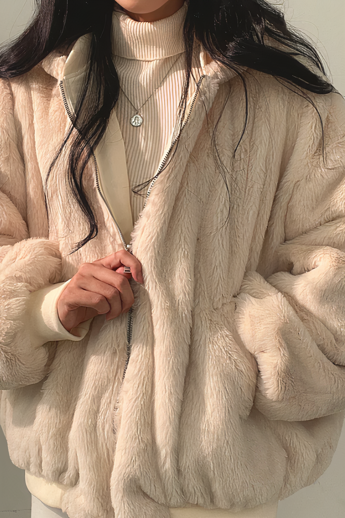 Winter coat with cashmere hood - Vesper